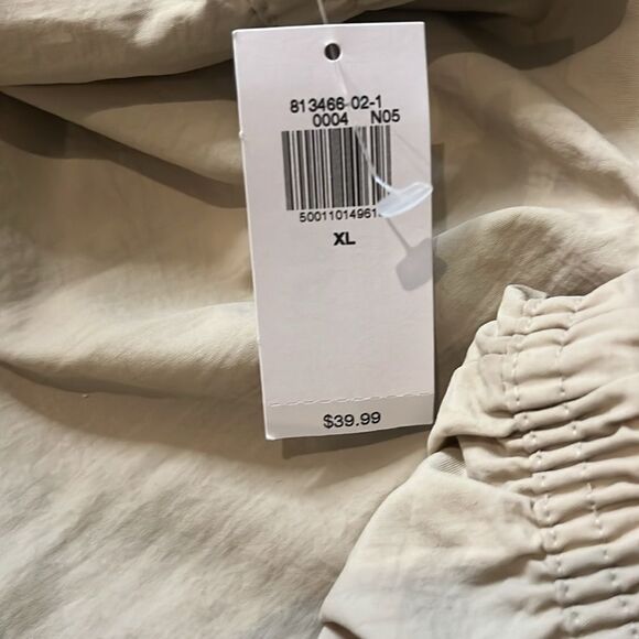 Old Navy Tan High Rise Jogger, size XL - Picture 8 of 9